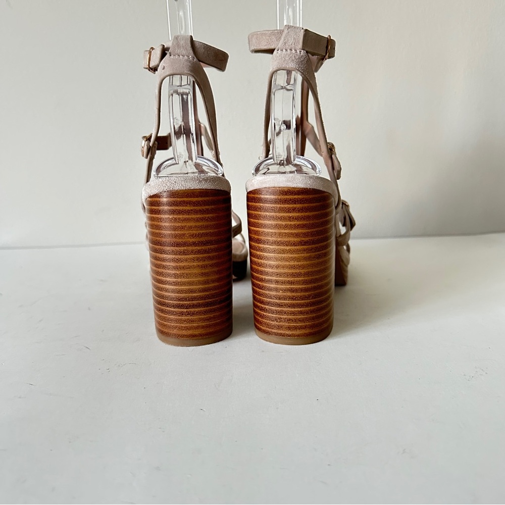 NEW Steve Madden Daelene Tan Suede Strappy Block Heel Platform Sandals, Sz 9M - Picture 13 of 16